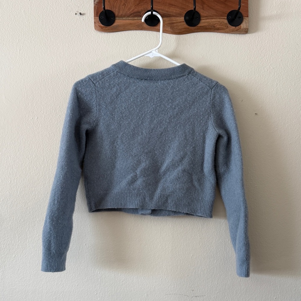 Wilfred Aritzia 100% Cashmere Cardigan Dusty Blue Soft Girl Aesthetic size M - Picture 2 of 7